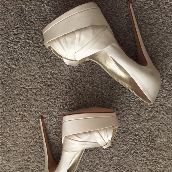 Peep toe heels - Picture 1 of 6